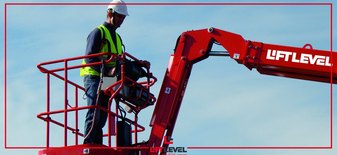 Come noleggiare un carrello elevatore con operatore